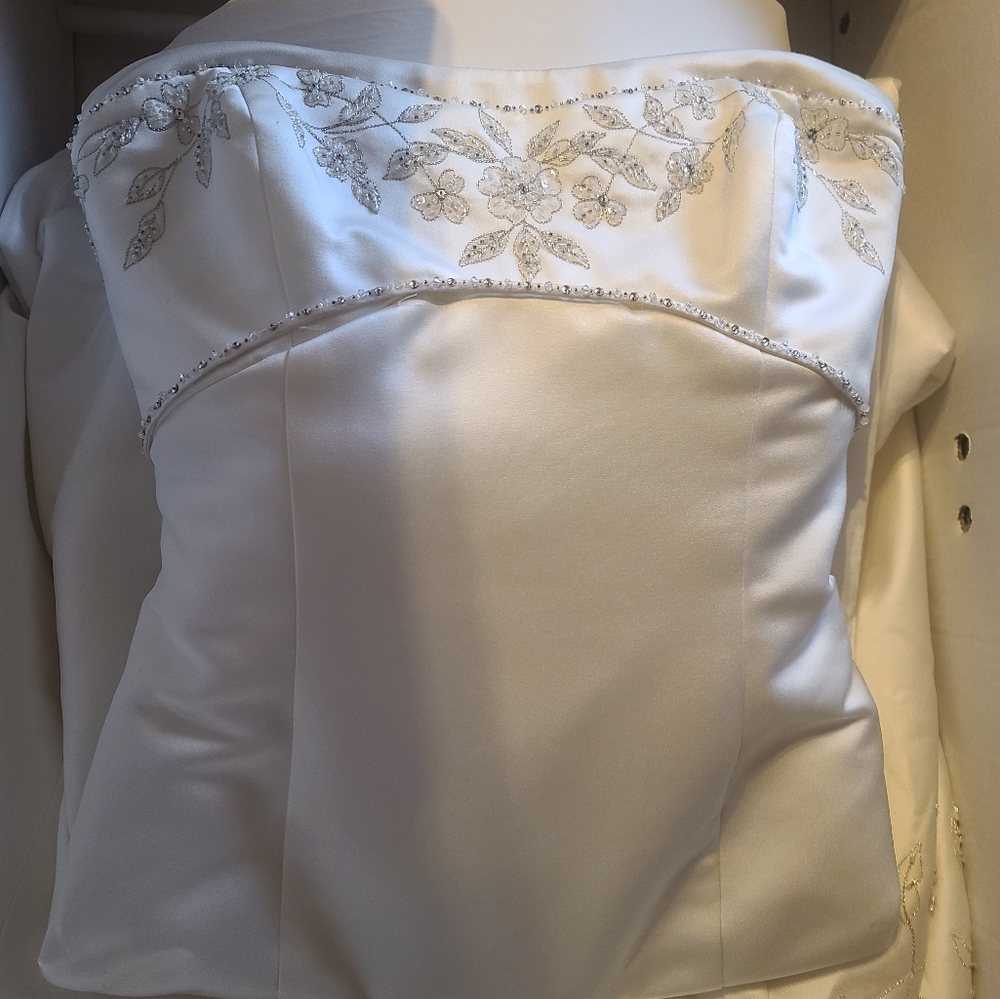 Henry Roth Wedding Dress
